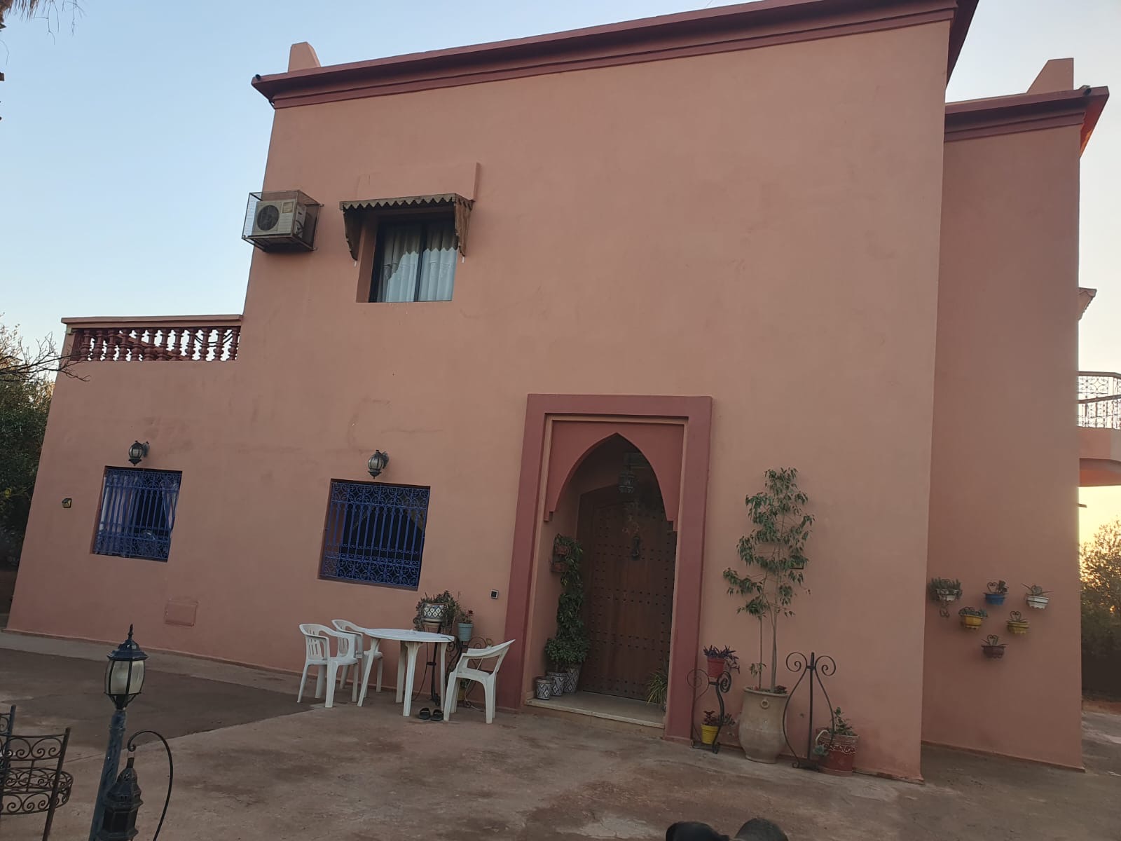 1,500 sqm Villa – Route de Fès – 20 km from Marrakech