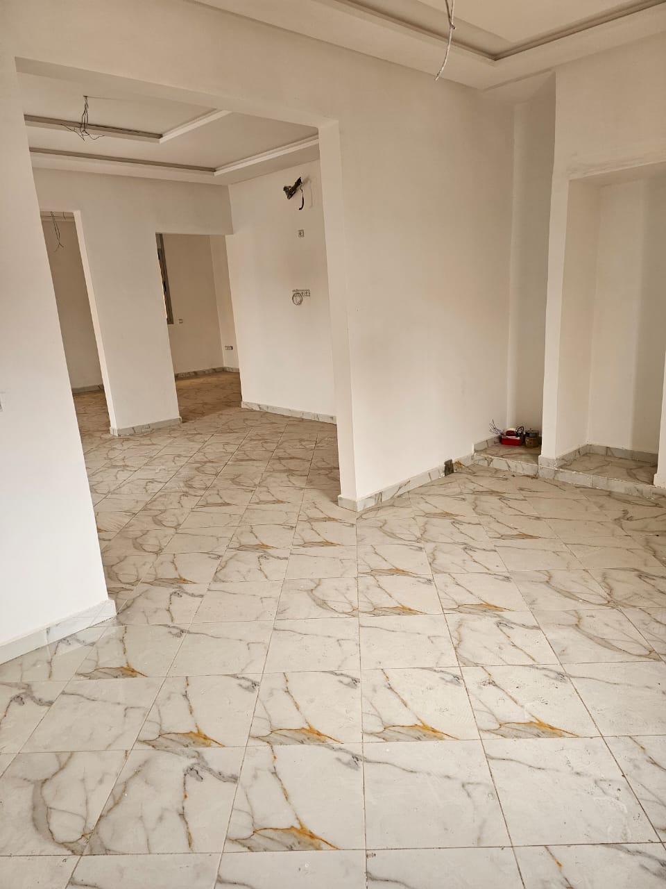 90 sqm Medical Office – M’Hamid Av. Nakhil Taiba – 3 Frontages – 6,000 MAD/month