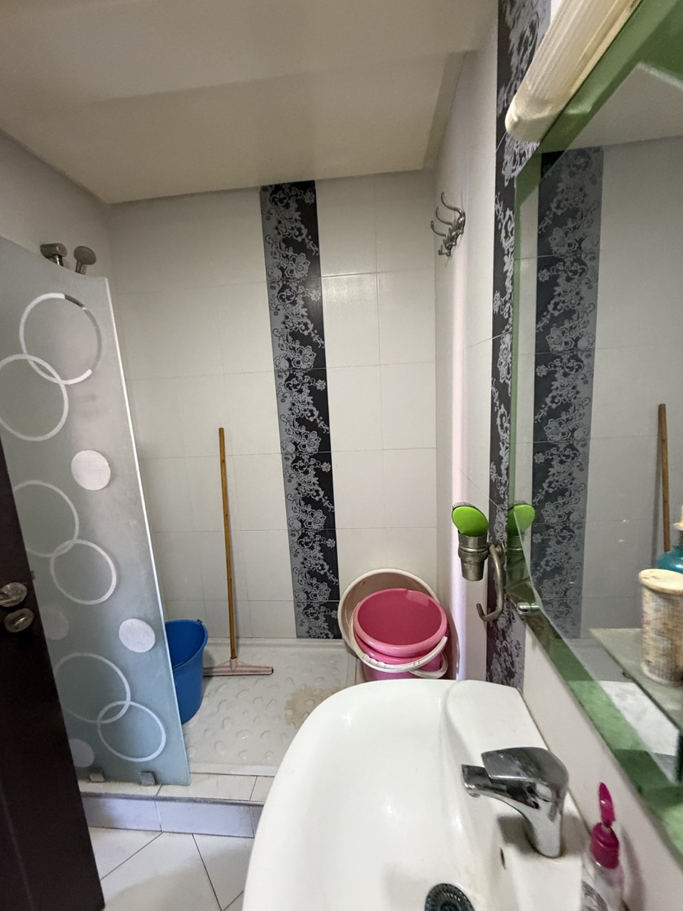 Two Combined Apartments for Sale – 142 sqm with 2 Terraces – Main Street Izdihar – 2 Parking Spaces