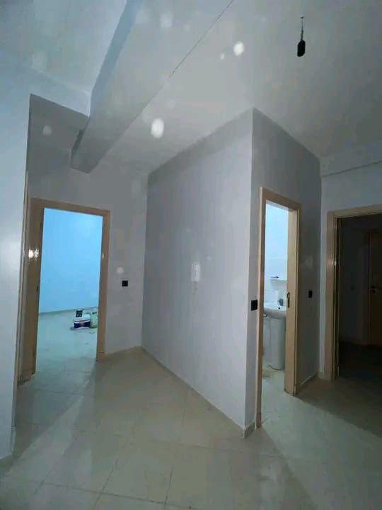 Appartement à vendre à Montazah – 56m² (47m² titré) – 4ème étage avec ascenseur