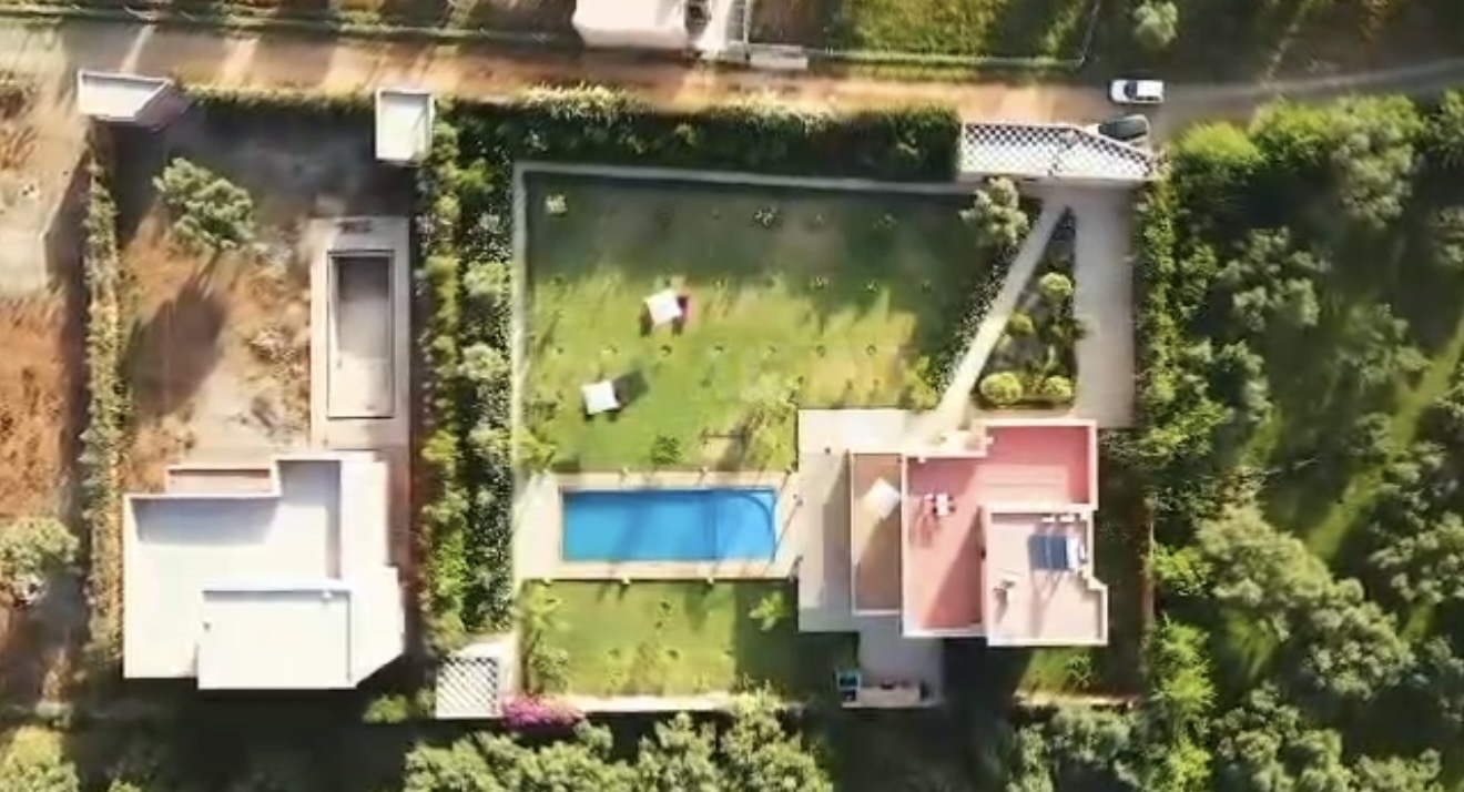 Furnished Villa for Sale Ourika Road 26km – 2000 sqm Land