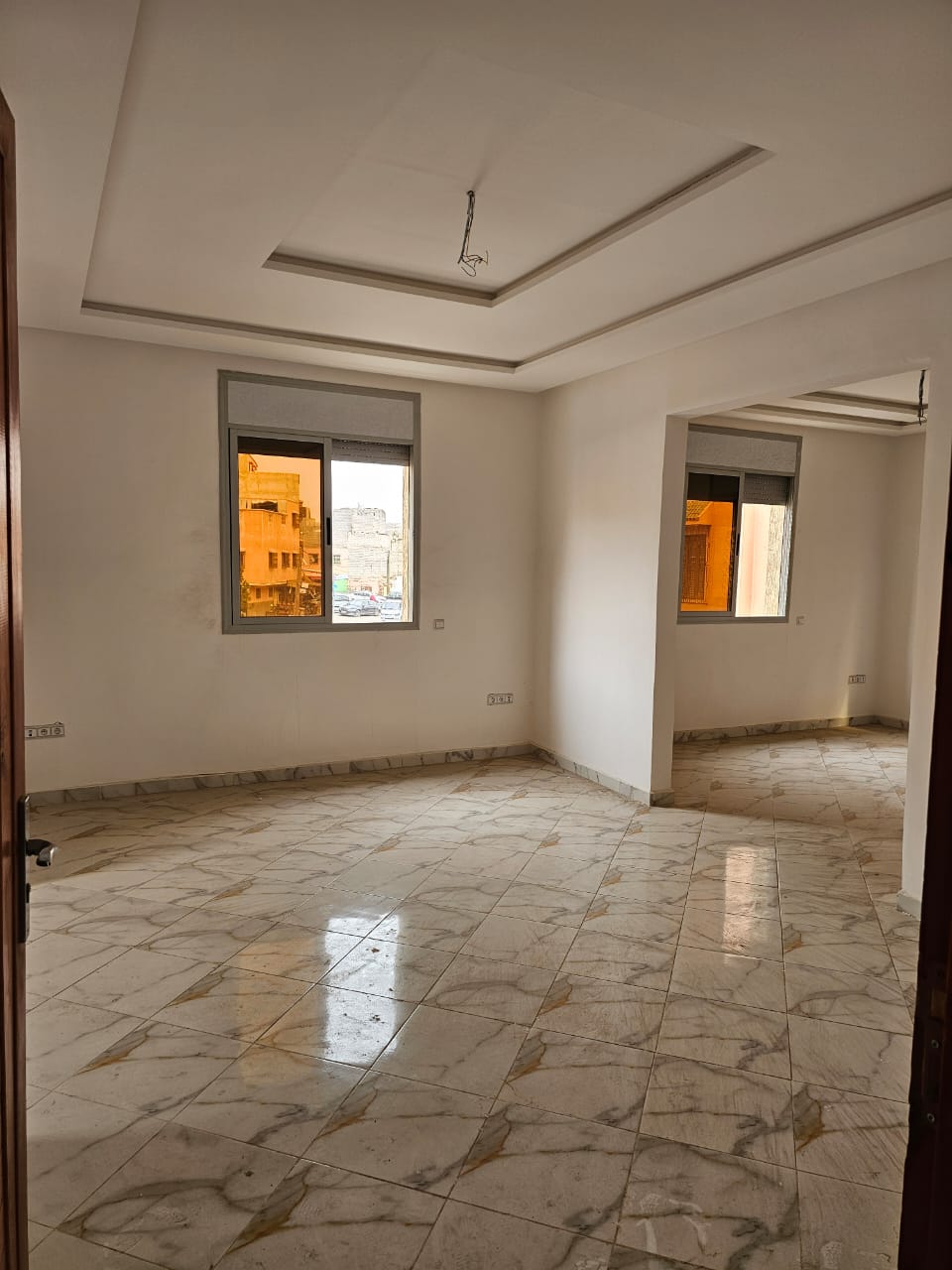 90 sqm Medical Office – M’Hamid Av. Nakhil Taiba – 3 Frontages – 6,000 MAD/month — 6