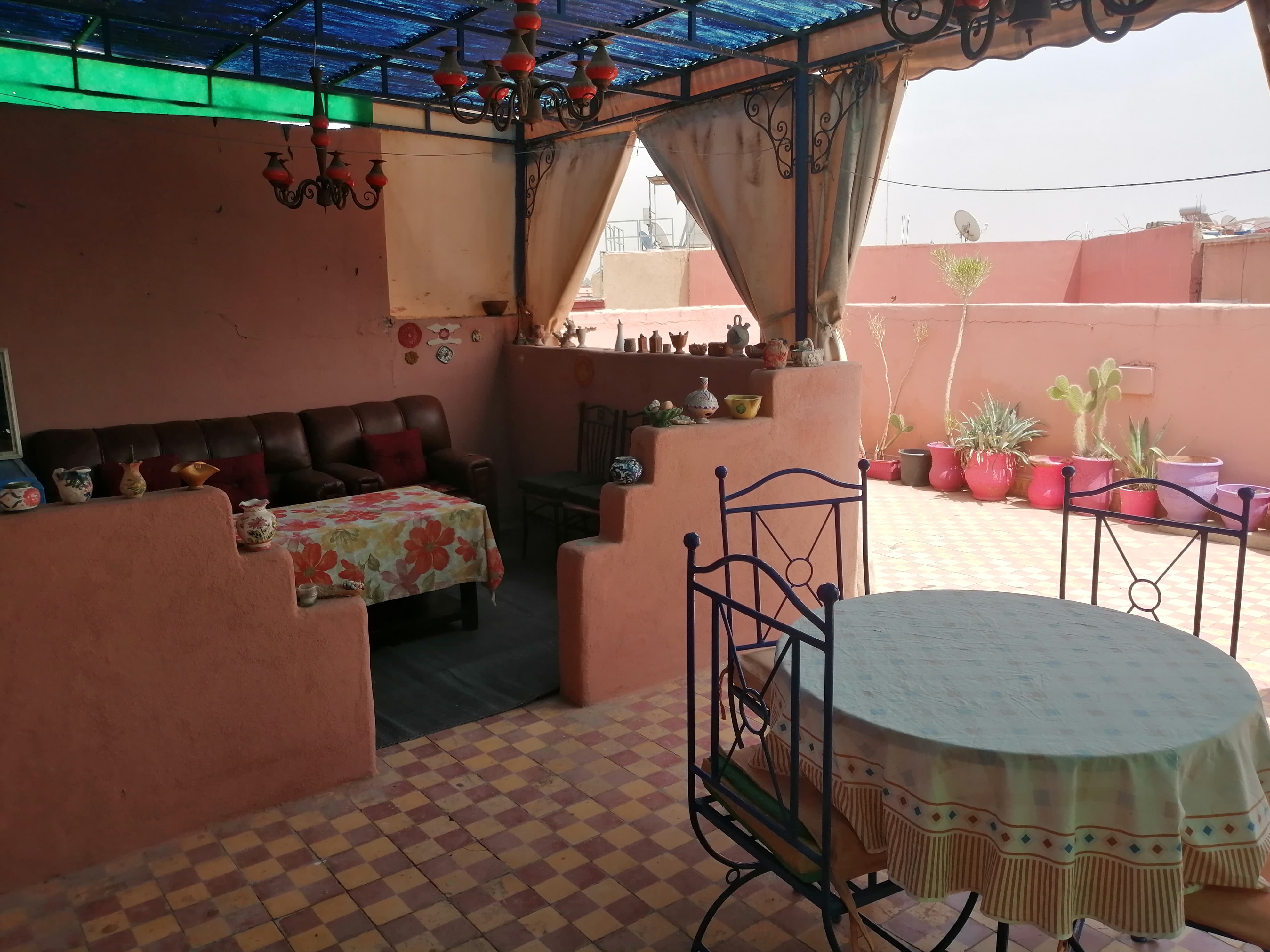 Two-Story House with 4 Commercial Shops for Sale — 19